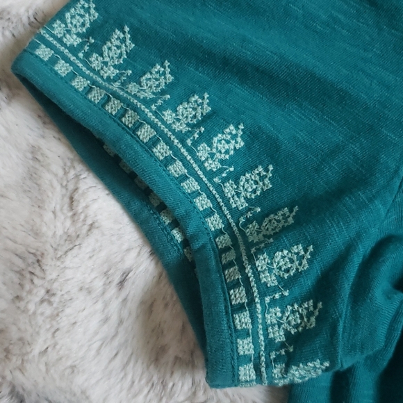 Natural Reflections Tee with Embroidery - Picture 4 of 7